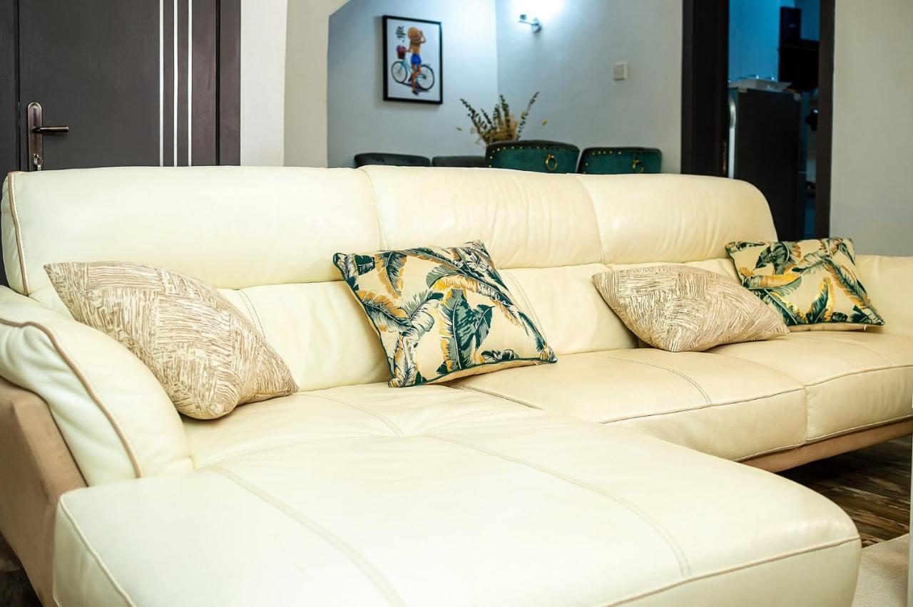 Palm Heights Apartments - Omole Phase 1, Ikeja Exteriör bild