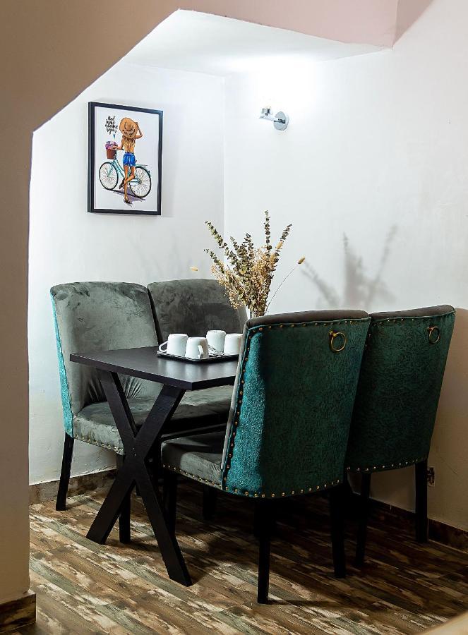 Palm Heights Apartments - Omole Phase 1, Ikeja Exteriör bild